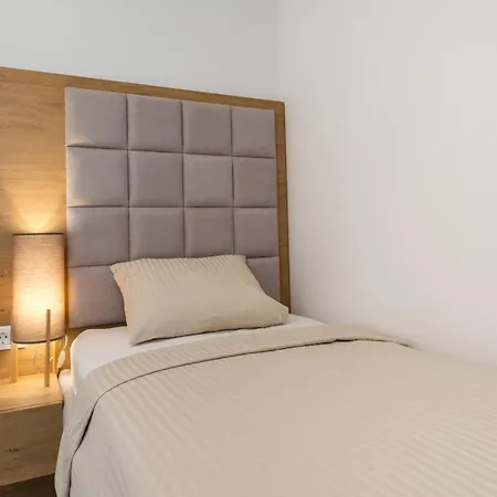 Sunset Luxury Apartment