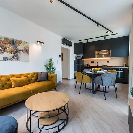 Sunset Luxury Apartment *