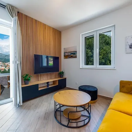 Sunset Luxury Apartment *